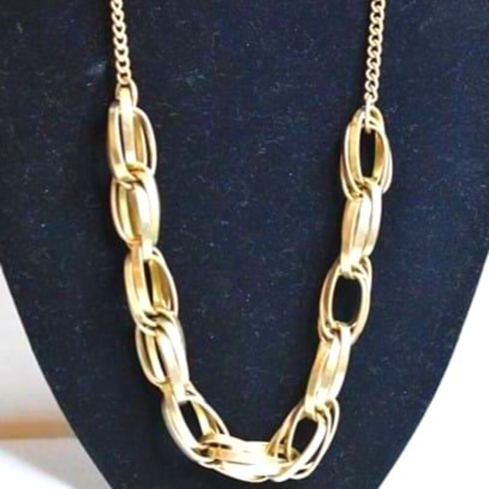 Stylish Vintage Triple Oval Link Chain Gold Tone Boho Statement 18" Necklace